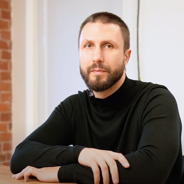 CEO Apple Mania Denis