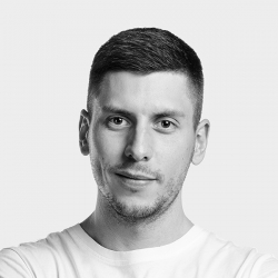 review-person review-person